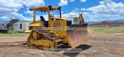Bulldozer-Cat-D5N Xl-8735-17